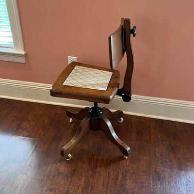 Antique Solid Oak ~ Swivel / Adjustable Desk Chair