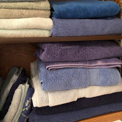 Bb5- Blue tone Towel Lot