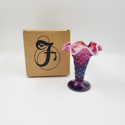 2005 FENTON PLUM OPALESCENT DECORATIVE VASE - SIGNED BY GEORGE & NANCY FENTON