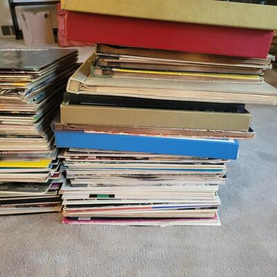 Large Lot of Vinyl with Multiple Genre's (LR-DW)