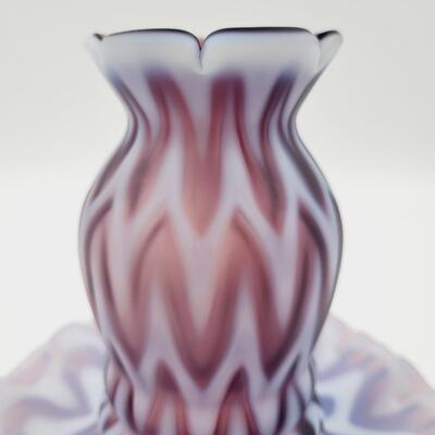 BEAUTIFUL FENTON SATIN (VIOLET & WHITE) FAIRY LIGHT