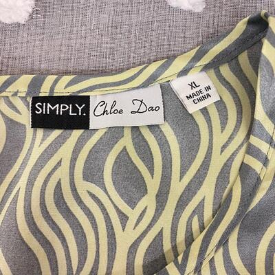 SIMPLY CHLOE DAO - FUN PRINT WOMENâ€™S TOP - SIZE XL
