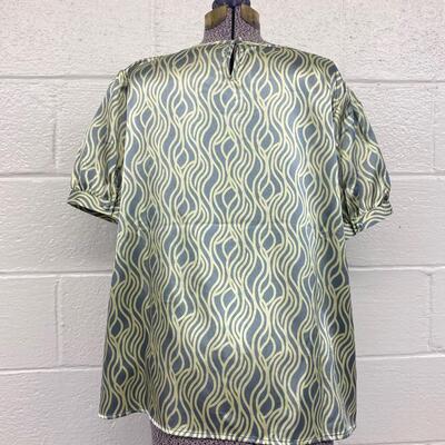 SIMPLY CHLOE DAO - FUN PRINT WOMENâ€™S TOP - SIZE XL