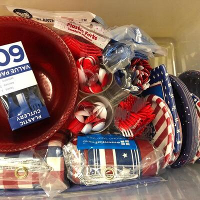 S16- 4th of July Tableware
