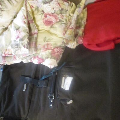 King Comforter, Luggage