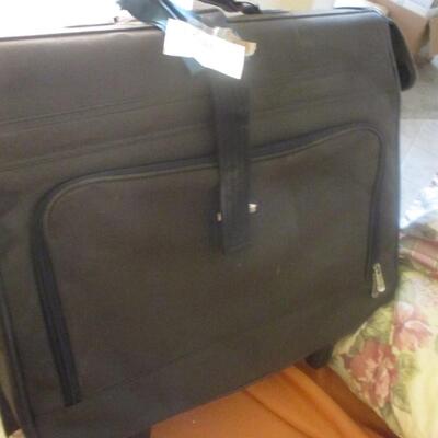 King Comforter, Luggage