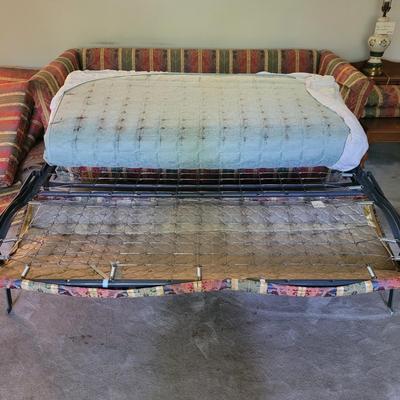 Queen Sized Sleeper Couch (LR-DW)