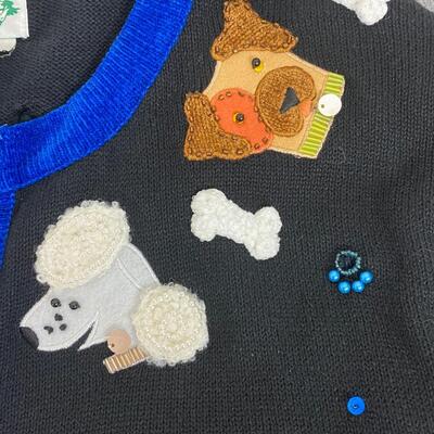 THE QUACKER FACTORY - CATS & DOGS THEMED" SWEATER - SIZE LARGE