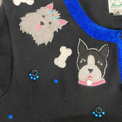 THE QUACKER FACTORY - CATS & DOGS THEMED" SWEATER - SIZE LARGE