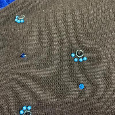 THE QUACKER FACTORY - CATS & DOGS THEMED" SWEATER - SIZE LARGE