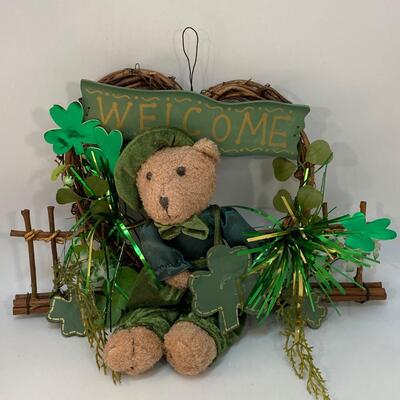 St. Patrick's Day Teddy Bear Wall Hanging Holiday Decor