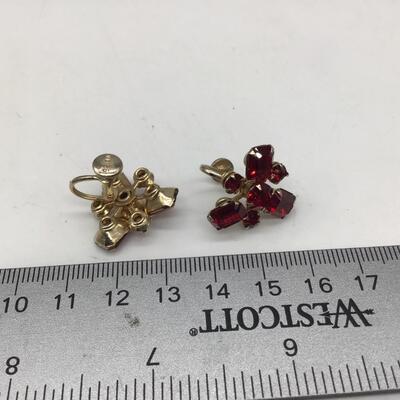 Beautiful Red Rhinestone Weiss Earrings