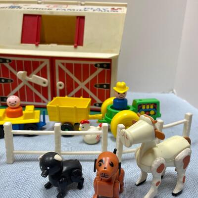 vintage toys Fisher Price family fun farm play set