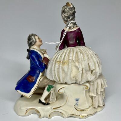 Vintage Antique Dresden Style Porcelain Lace French Man & Woman Lovers Courting Couple Figurine