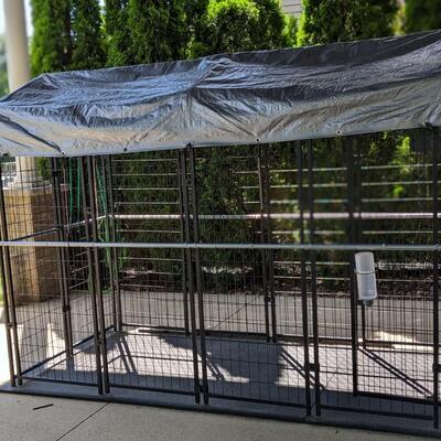 Master Paws Outdoor Kennel, Specialized Cushioned Flooring