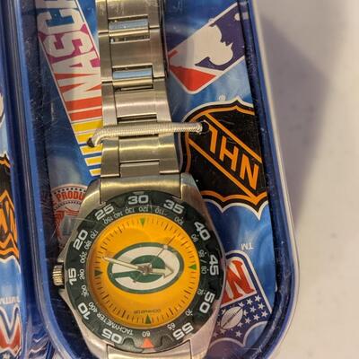 17 Green Packers Sportivi Dominator Watches