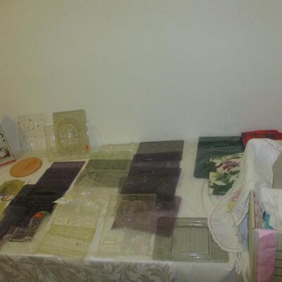 Assorted Kitchens-- Plastic Molds, Potato Chipper