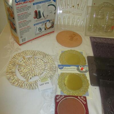 Assorted Kitchens-- Plastic Molds, Potato Chipper