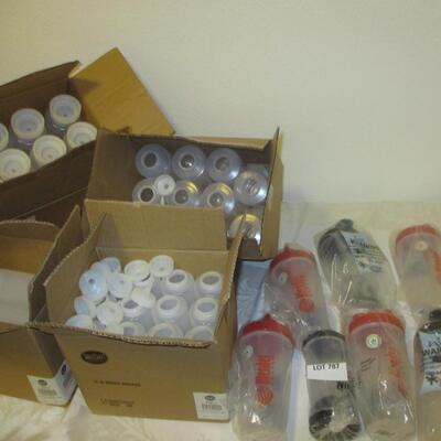 Squeeze Dispensers & Blender bottles