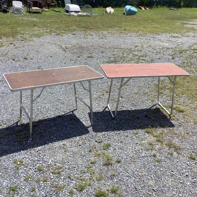 5533 Two Aluminum Foldable Tables