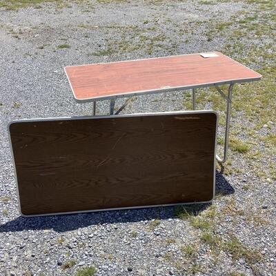 5533 Two Aluminum Foldable Tables
