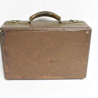 Vintage and Very Cute Suitcase / Briefcase 