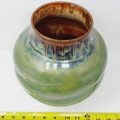 BEAUTIFUL LARGE GREEN & BROWN SIGNED POTTERY VASE