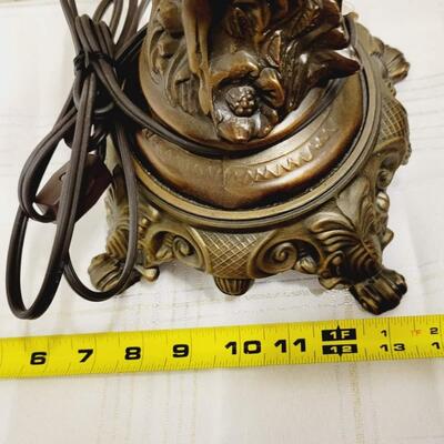 DALE LIGHTING COLLECTION VICTORIAN STYLE BEADED FRINGE SHADE ON ORNATE CHERUB LAMP