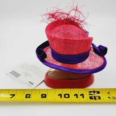 2005 ROSEBUD OF NEW YORK "A CELEBRATED WOMAN" RED W/ PURPLE SINAMAY HAT #3126