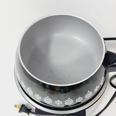 VINTAGE WORKING OSTER BLACK FONDUE POT W/ ORIGINAL BASE