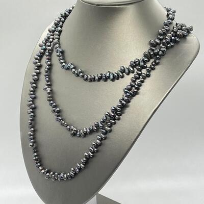 LOT 9: 70-inch Strand of Tahitian Cultured Pearls