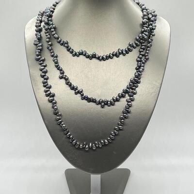 LOT 9: 70-inch Strand of Tahitian Cultured Pearls