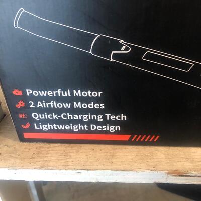 G40- cordless Leaf Blower New in box