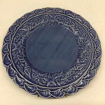 5537 Two Majolica Plates