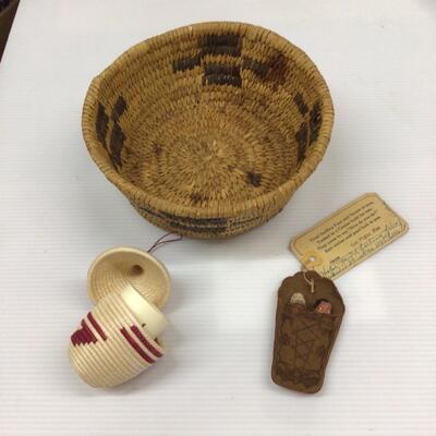 5538 Vintage Handmade Baskets
