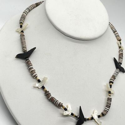 LOT 18: Hand-Carved Navajo Fetish Necklace - 18"-19"