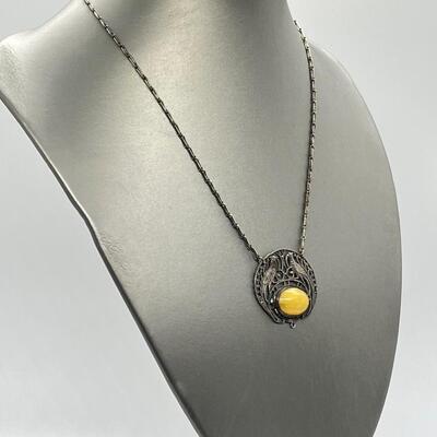 LOT 23: Yellow Aventurine Cabochon set in Sterling Silver - 18" Chain