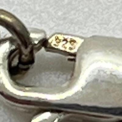 LOT 23: Yellow Aventurine Cabochon set in Sterling Silver - 18" Chain