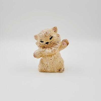 VINTAGE  KITTY CAT CERAMIC FIGURE SIGNED