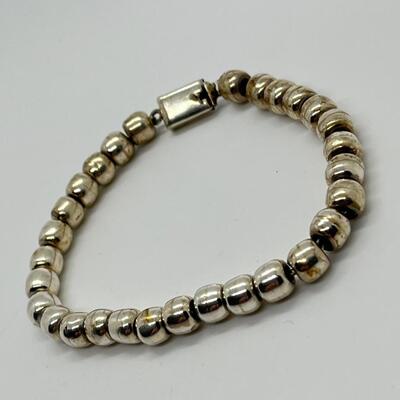 LOT 24: Vintage 7" Mexico 925 Silver Beaded Bracelet on Silver Chain