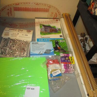 Miscellaneous--Jewelry scale, knitting board