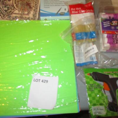 Miscellaneous--Jewelry scale, knitting board