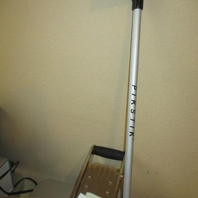 Pfaltzgraff Sugar/Creamer, Slicer