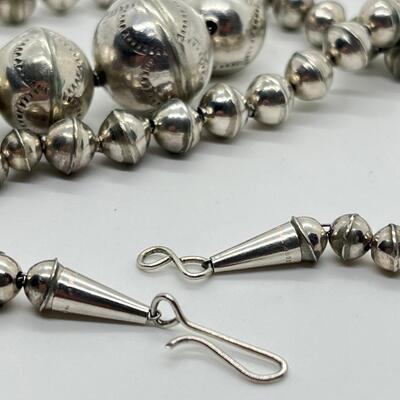 LOT 31: Graduated Sterling Silver 