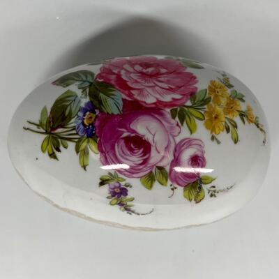 White and flower pattern egg shaped ceramic trinket box