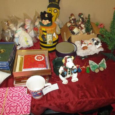 Holiday/Collectibles