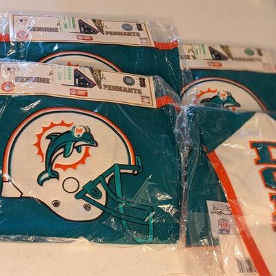 4 NIB High Quality Wool and Embroidered Miami Dolphins Pennants