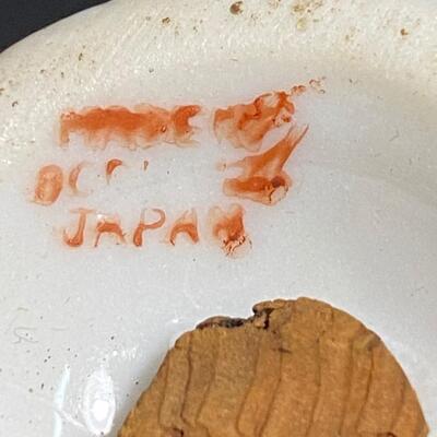 LOT 26: Vintage Occupied Japan Souvenir Salt /Pepper Set & More