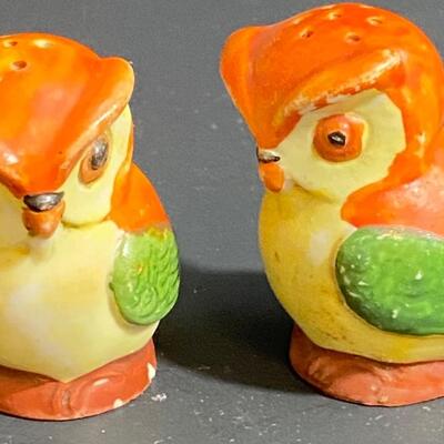 LOT 29: Vintage Bird Salt/Pepper Shakers: Japan & Germany