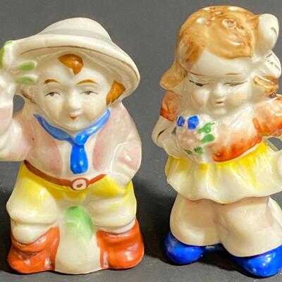 LOT 31: Vintage Japan Salt/Peppers;  Yellow w/Flower Top, Boy/Girl Indians &  Girl/Boy